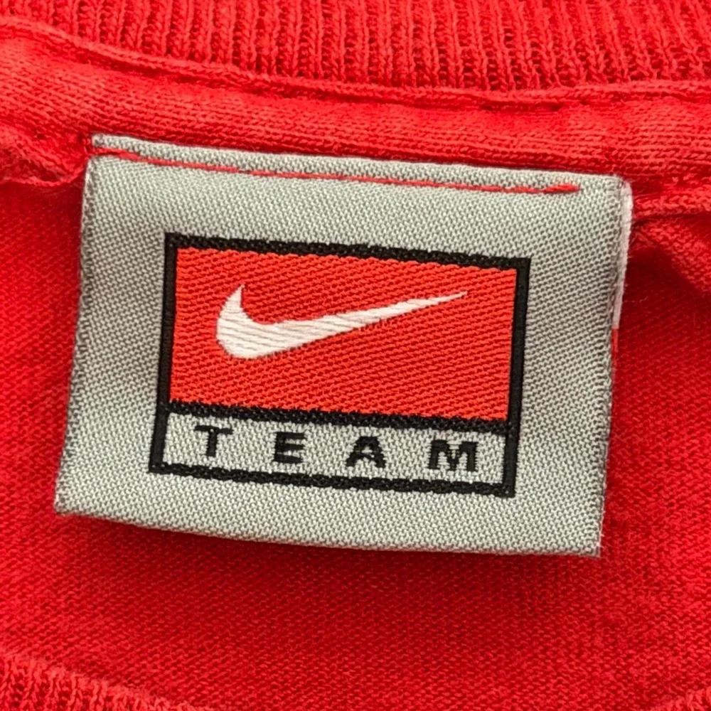 Y2K Nike Cincinnati Reds Center Swoosh Graphic T-Shirt Youth Size Large